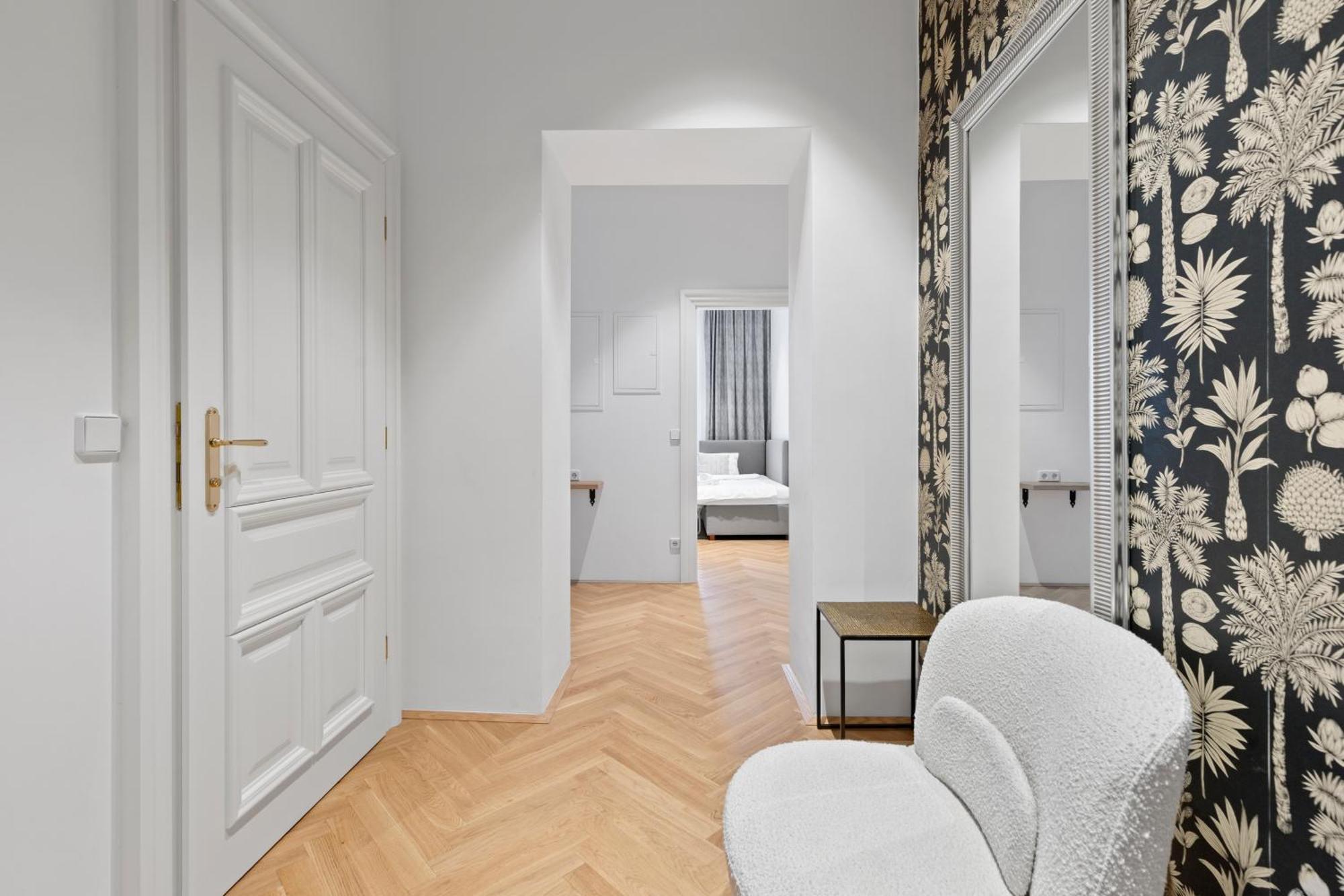 Sgrafit Apartments - Self Check-In Рец Екстер'єр фото