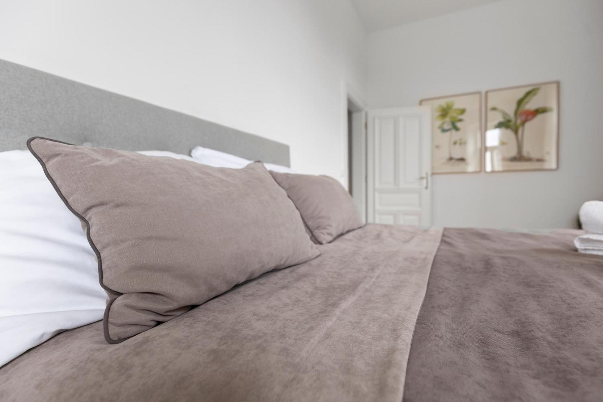 Sgrafit Apartments - Self Check-In Рец Екстер'єр фото